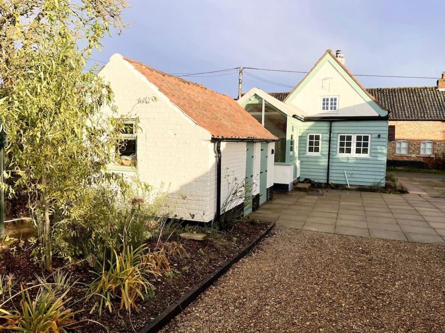Beekeeper'S Cottage Fakenham Exterior foto